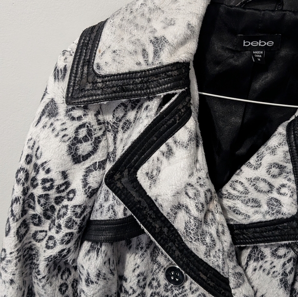 Bebe Snow Leopard Trench Coat - US M - Picture 6 of 16